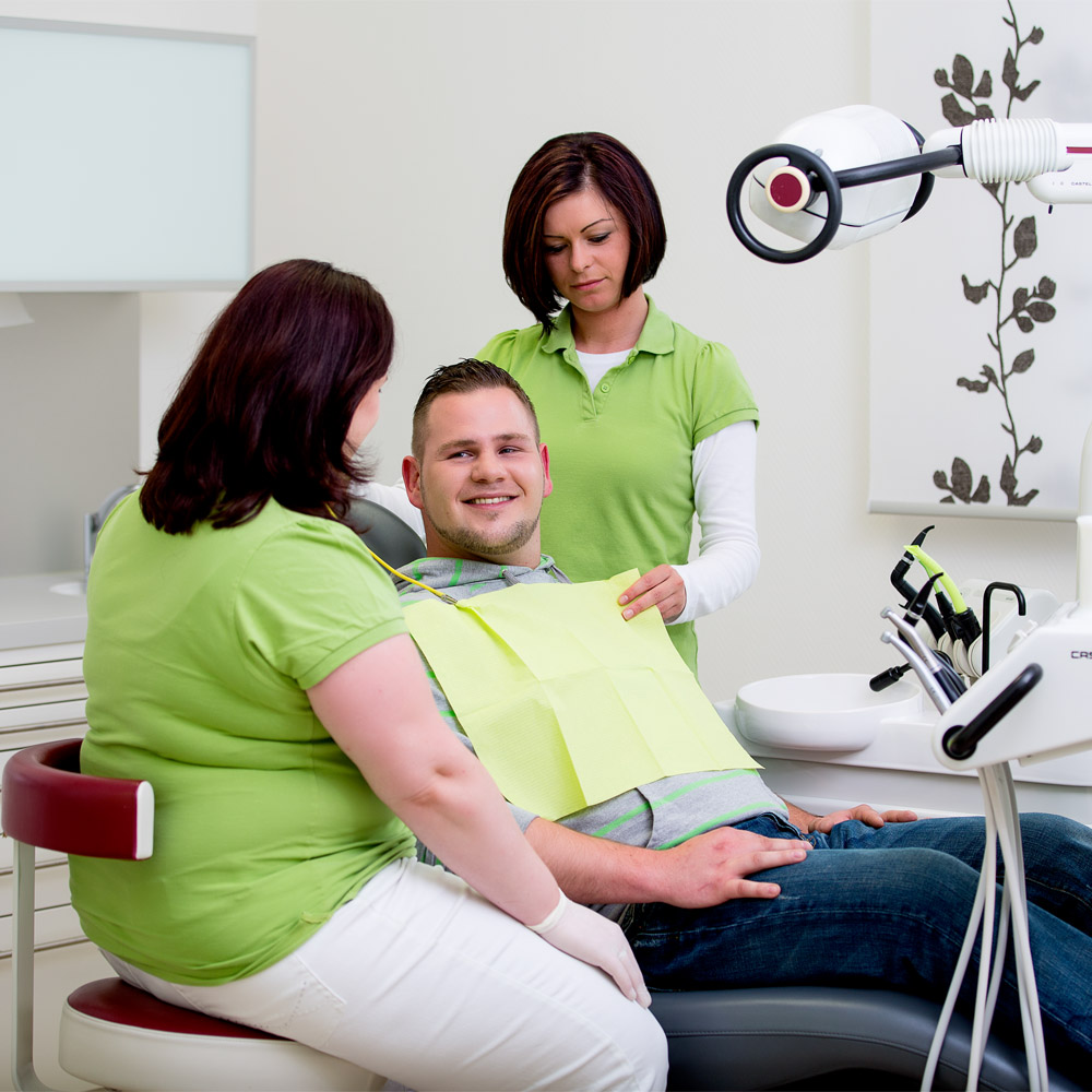 Beratung in der Zahnarztpraxis Michl in Wernigerode
